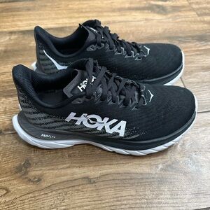 Hoka One One Women Running Shoe, Multicoloured Black Castlerock 7.5D (wide)